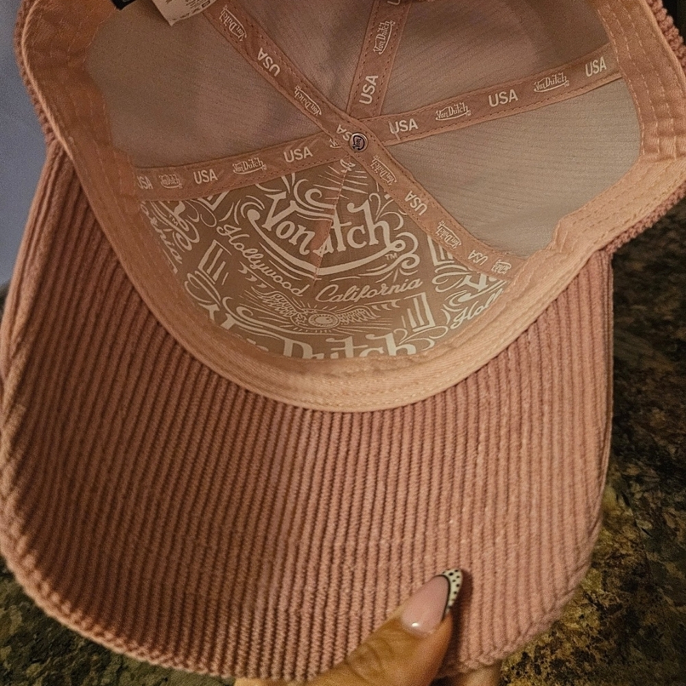 Von Dutch Pink Corduroy Bill White Sherpa Front Trucker Hat - Picture 3 of 3